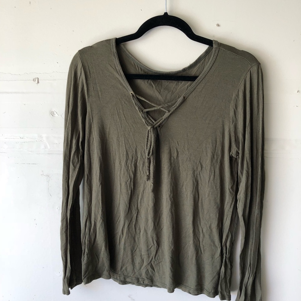 Small Cris Cross Long Sleeve Green Shirt 🐝🍋